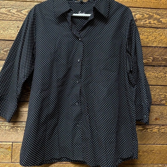 Foxcroft Wrinkle-Free Polka Dot Button-Up Shirt - Size 14W - Picture 2 of 10
